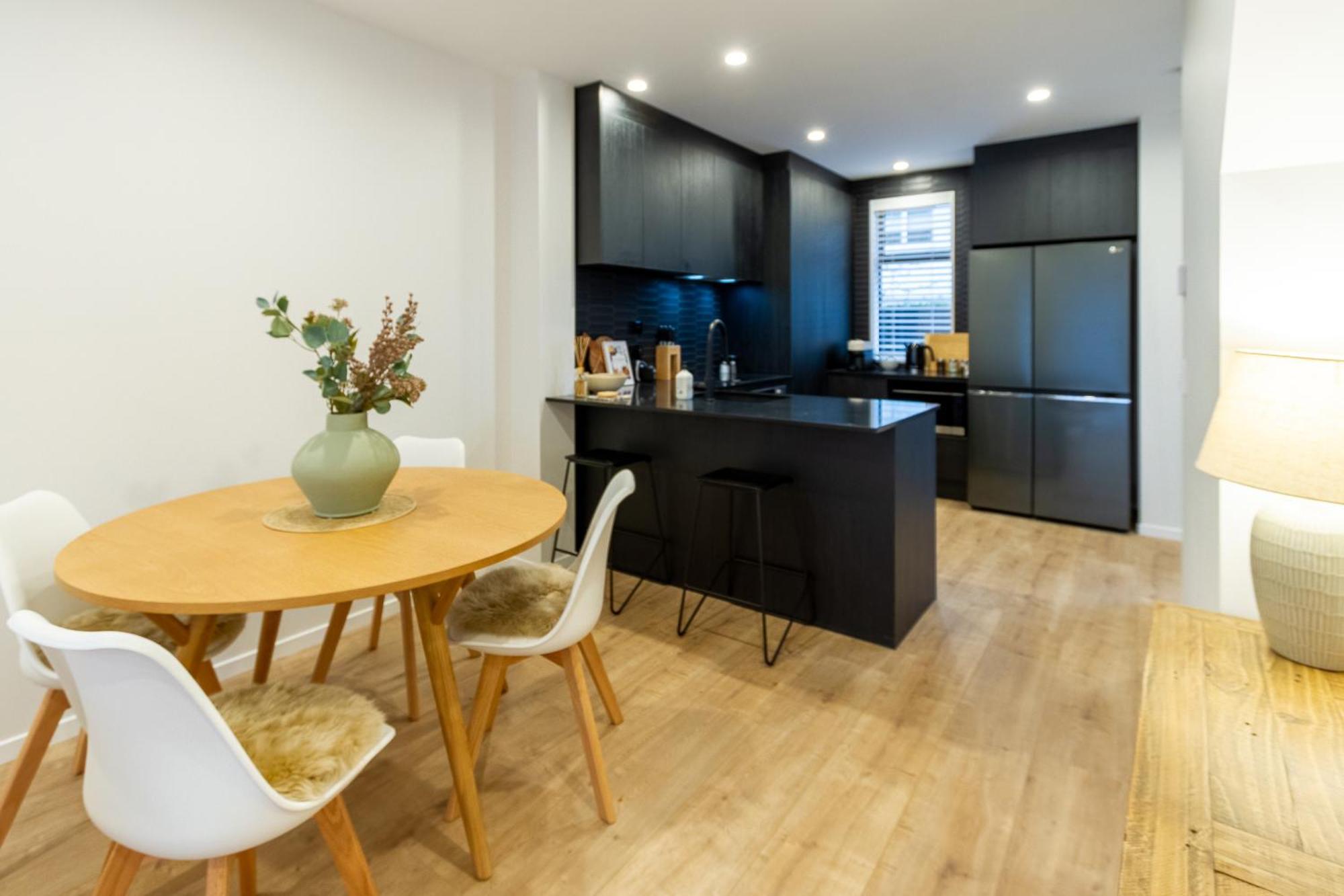 Stylish 3 Bedroom Home In Prime City With Garage Christchurch Exterior photo