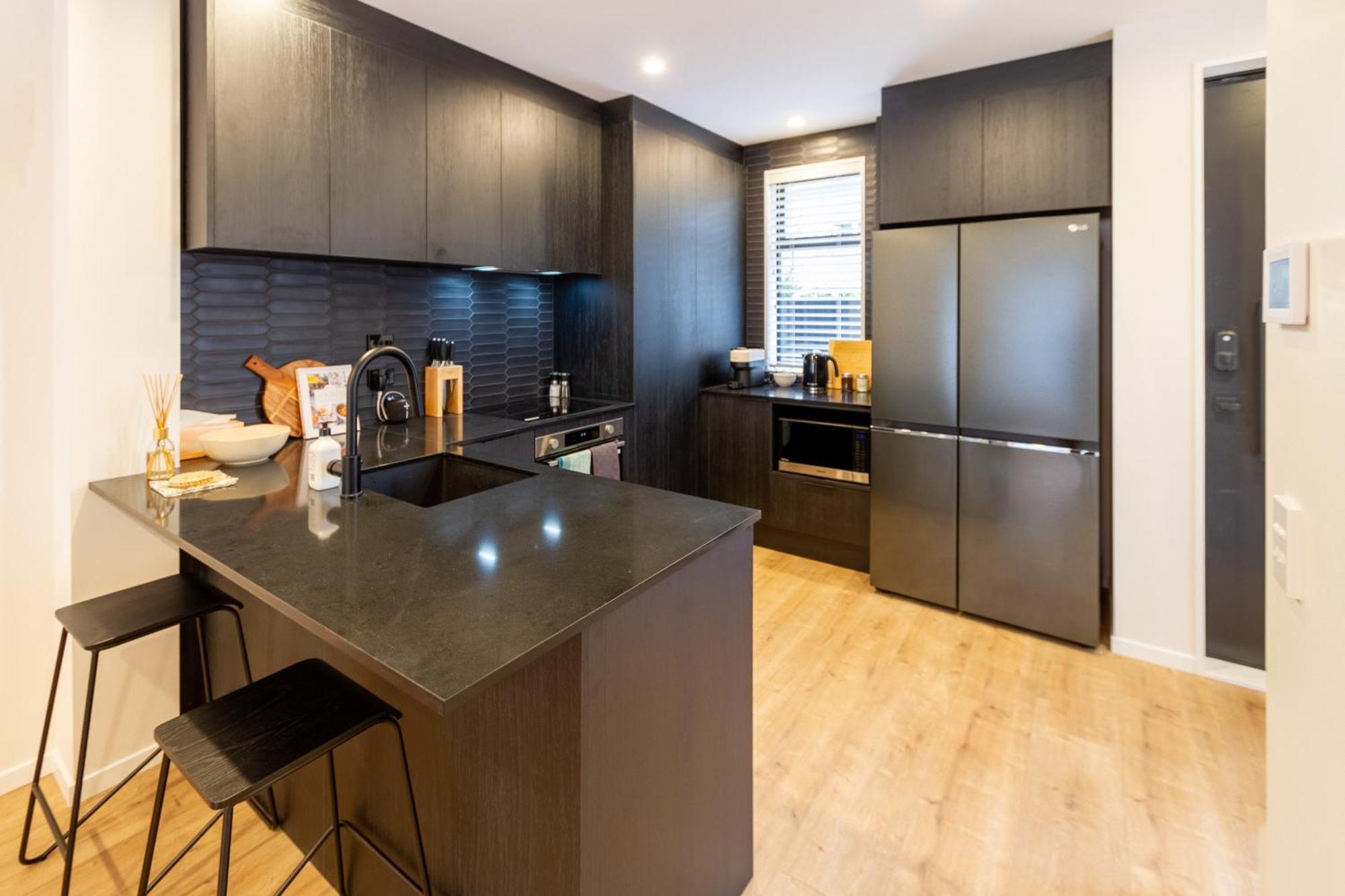 Stylish 3 Bedroom Home In Prime City With Garage Christchurch Exterior photo